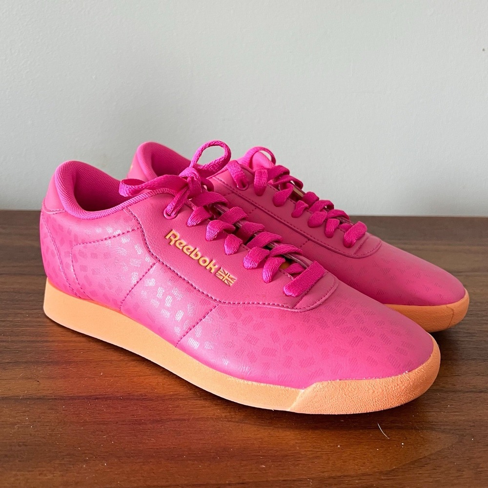 Reebok Classic Sneakers Princess Pink Gum Sole Leather Womens Size 8